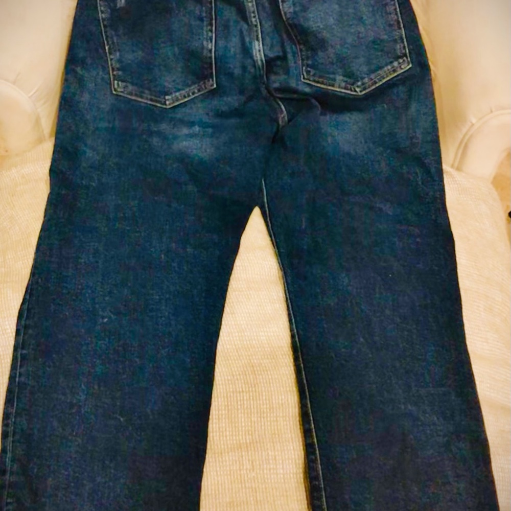 BEST MOM JEANS EVVVER! Legit, must be in boho chic closet staples.. classic!